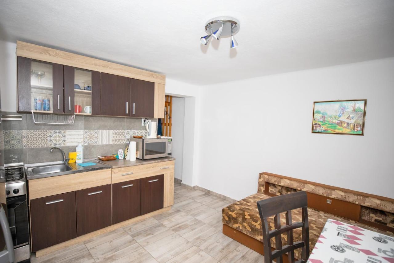 Arad Apartment - Airport Area Екстер'єр фото